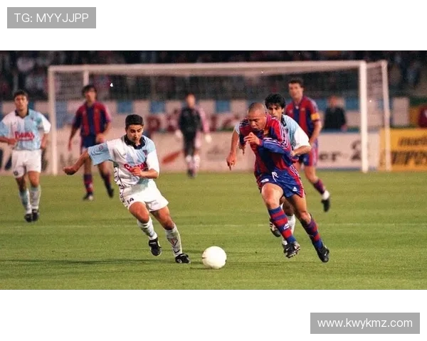 追忆已逝足球巨星的辉煌岁月与传奇人生